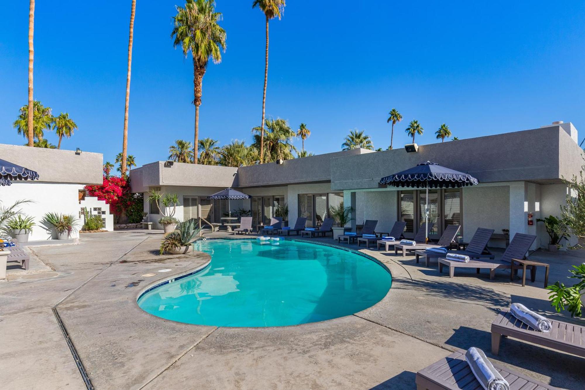Casa Oliver Hotel & Resort - A Men'S Clothing Optional Resort In Palm Springs Exteriér fotografie